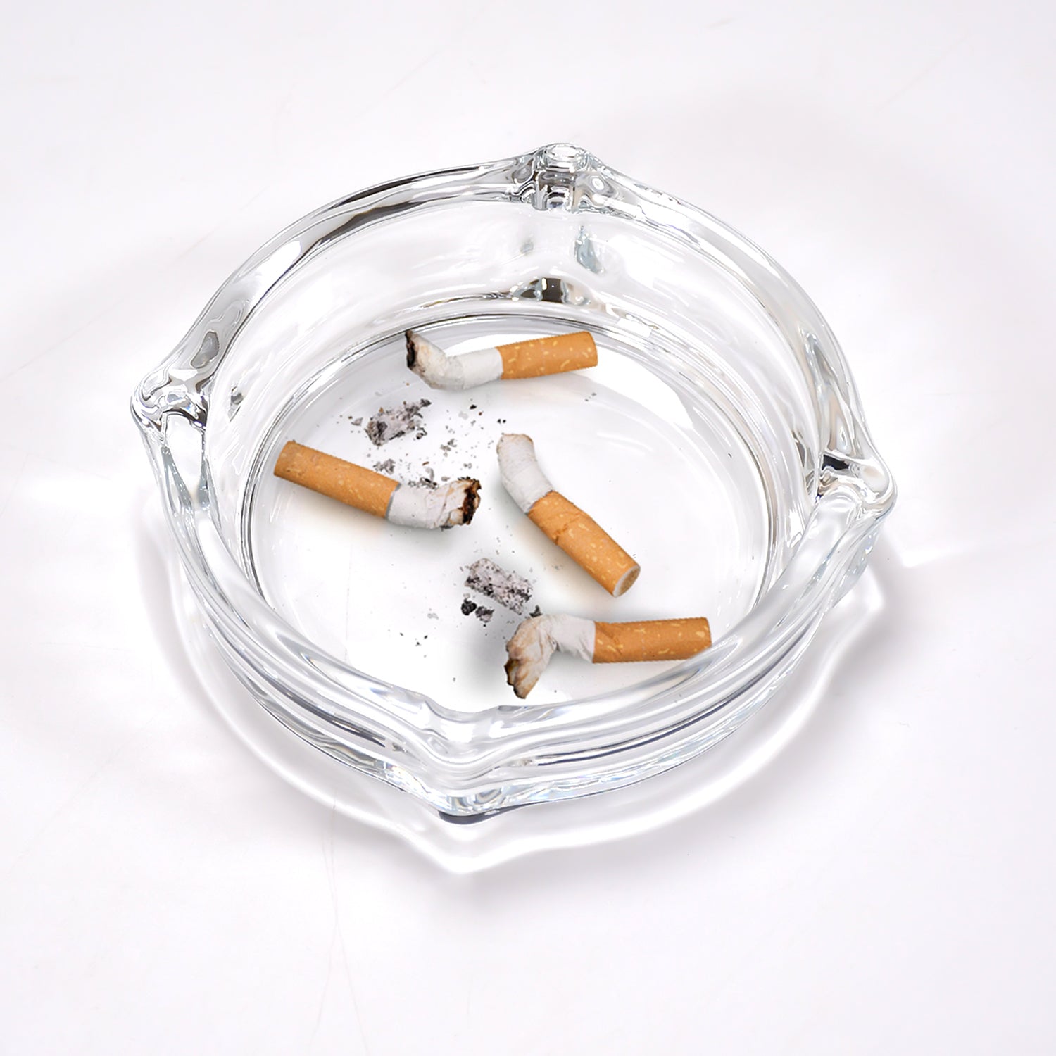 4063 Glass Brunswick Crystal Quality Cigar Cigarette Ashtray Round Tabletop for Home Office Indoor Outdoor Home Decor DeoDap 4063 Glass Brunswick Crystal Quality Cigar Cigarette Ashtray Round Tabletop for Home Office Indoor Outdoor Home Decor DeoDap